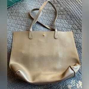 Women's Metallic Silver Tote Bag - Classic Everyday Carry